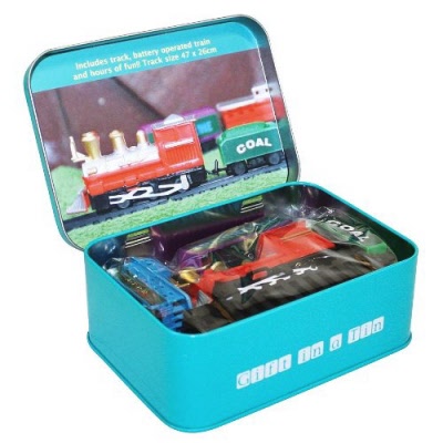 train set in a tin-open_20160224133850